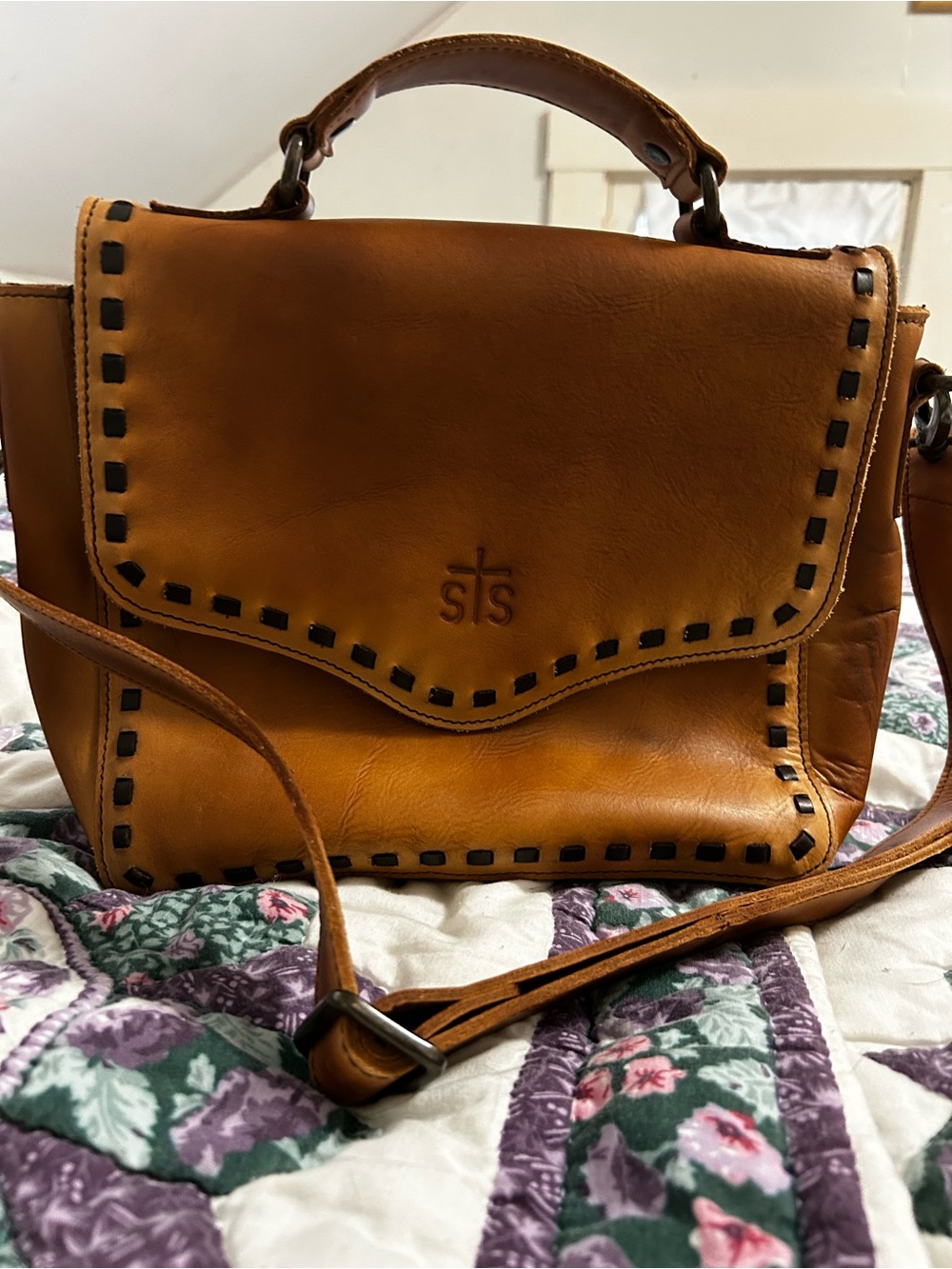 STS Tan Leather Crossbody Satchel - Handstitched Accent